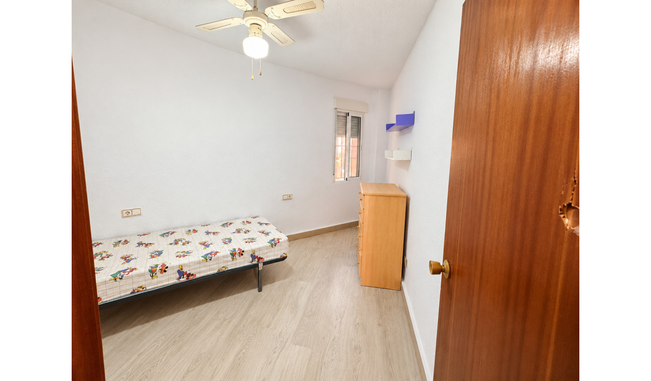 Herverkoop - Appartement / Flat - Torrevieja - playa de los naufragos