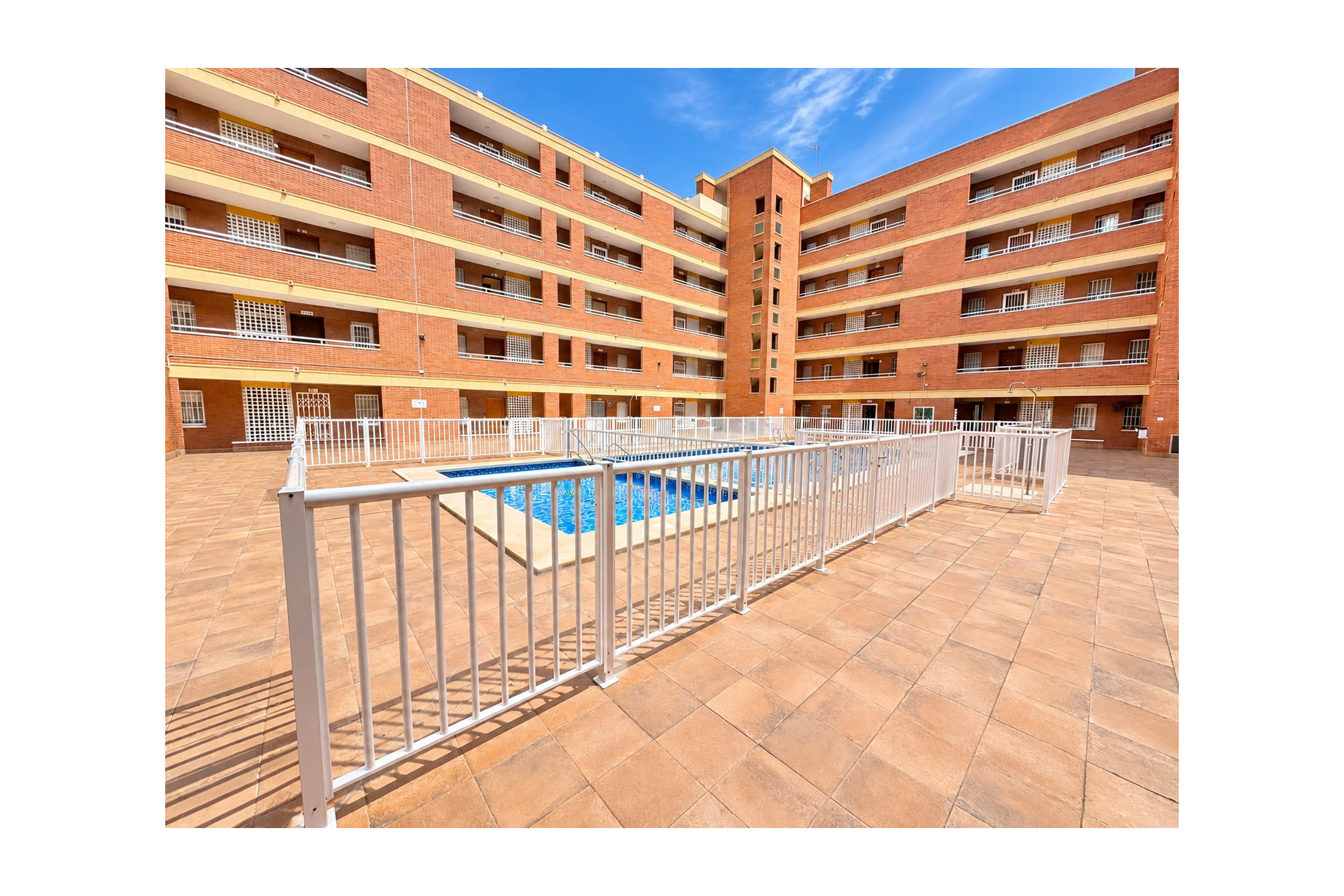 Herverkoop - Appartement / Flat - Torrevieja - playa de los naufragos