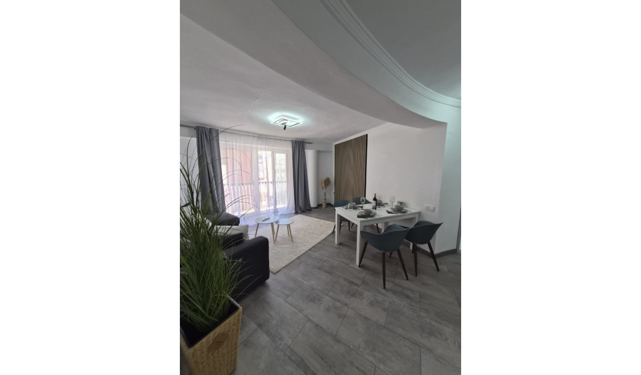 Herverkoop - Appartement / Flat - Torrevieja - Playa del Acequión