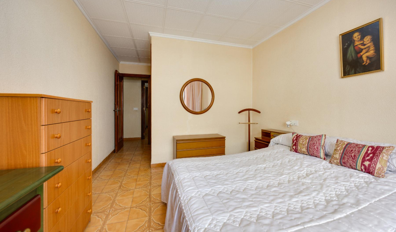 Herverkoop - Appartement / Flat - Torrevieja - Playa del Acequión
