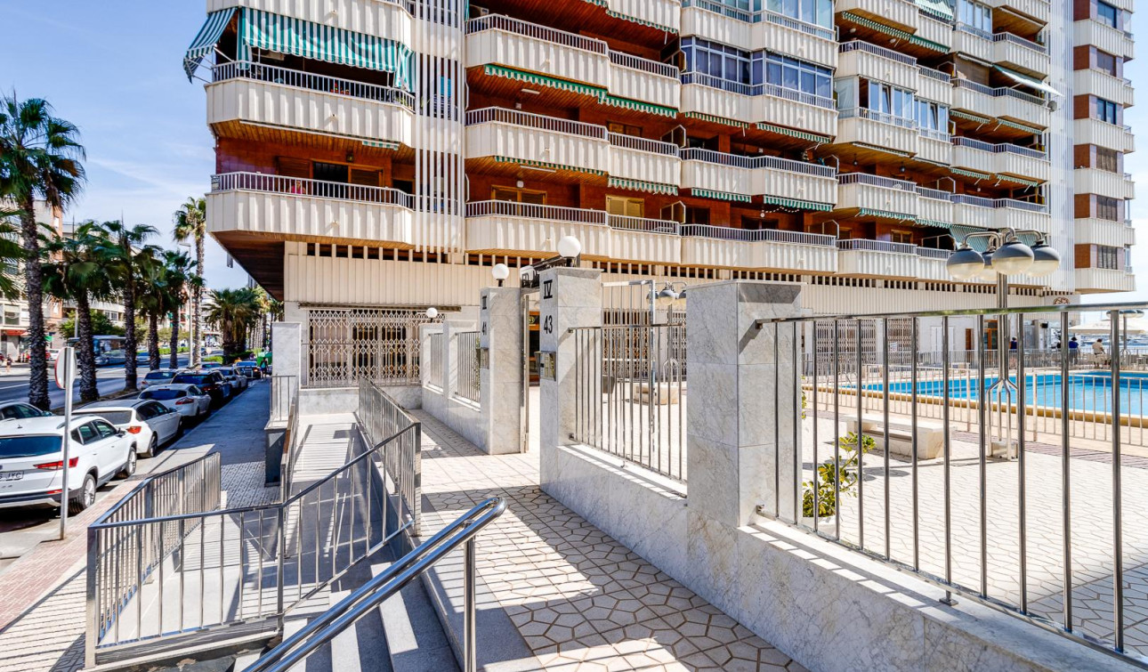 Herverkoop - Appartement / Flat - Torrevieja - Playa del Acequión