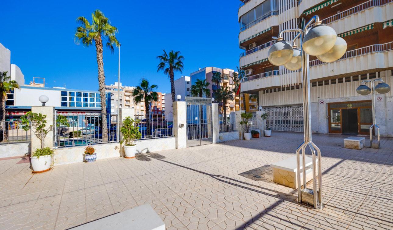 Herverkoop - Appartement / Flat - Torrevieja - Playa del Acequión