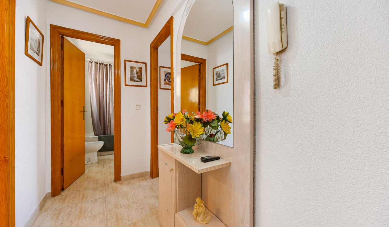 Herverkoop - Appartement / Flat - Torrevieja - Playa del Acequión