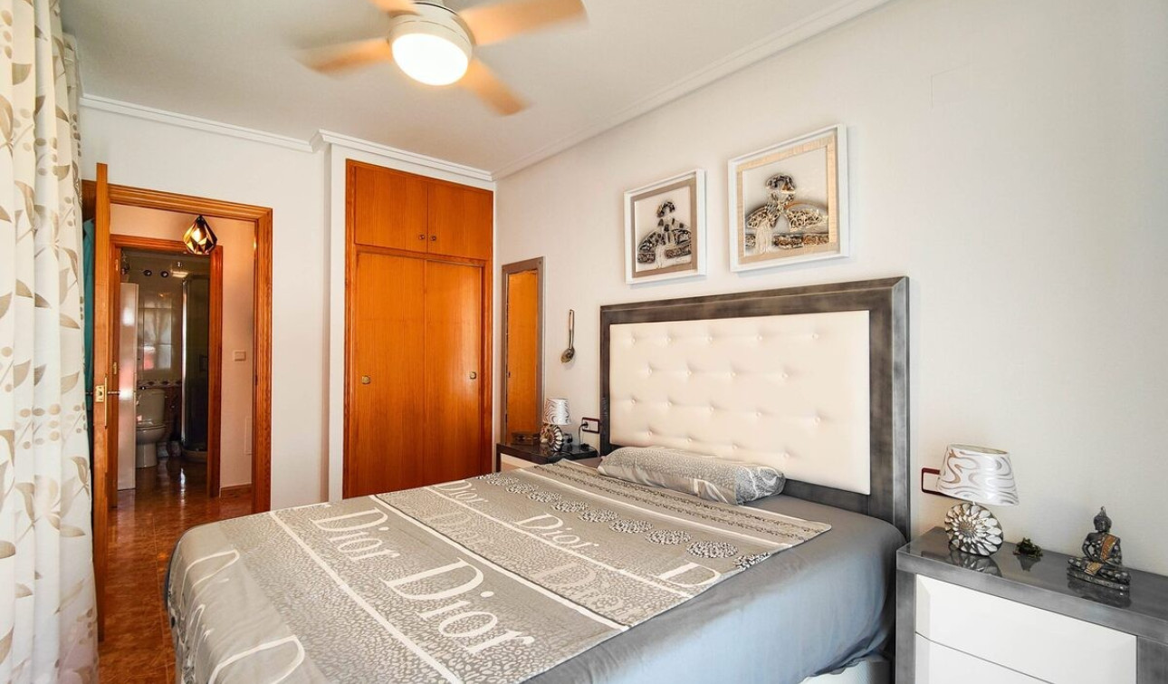 Herverkoop - Appartement / Flat - Torrevieja - Playa del Cura