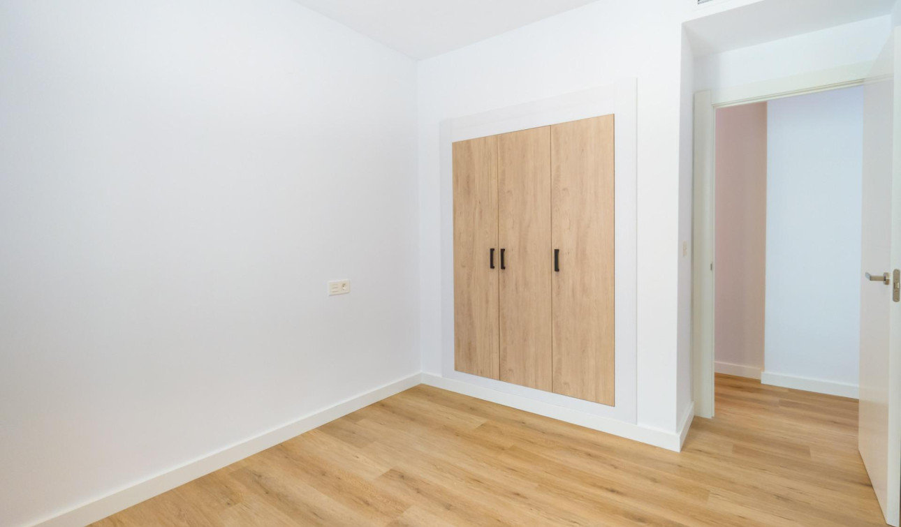 Herverkoop - Appartement / Flat - Torrevieja - Playa del cura