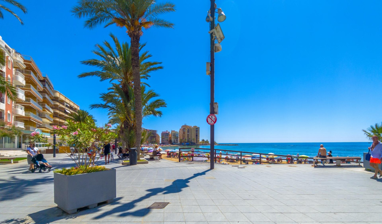 Herverkoop - Appartement / Flat - Torrevieja - Playa del cura