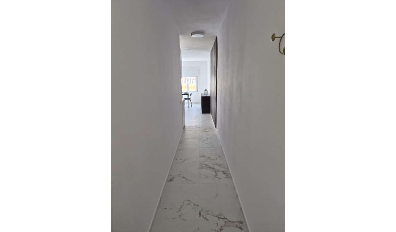 Herverkoop - Appartement / Flat - Torrevieja - Playa del Cura