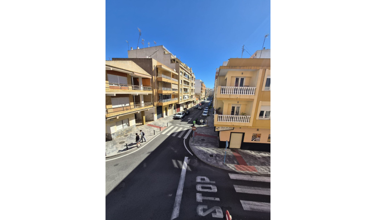 Herverkoop - Appartement / Flat - Torrevieja - Playa del Cura