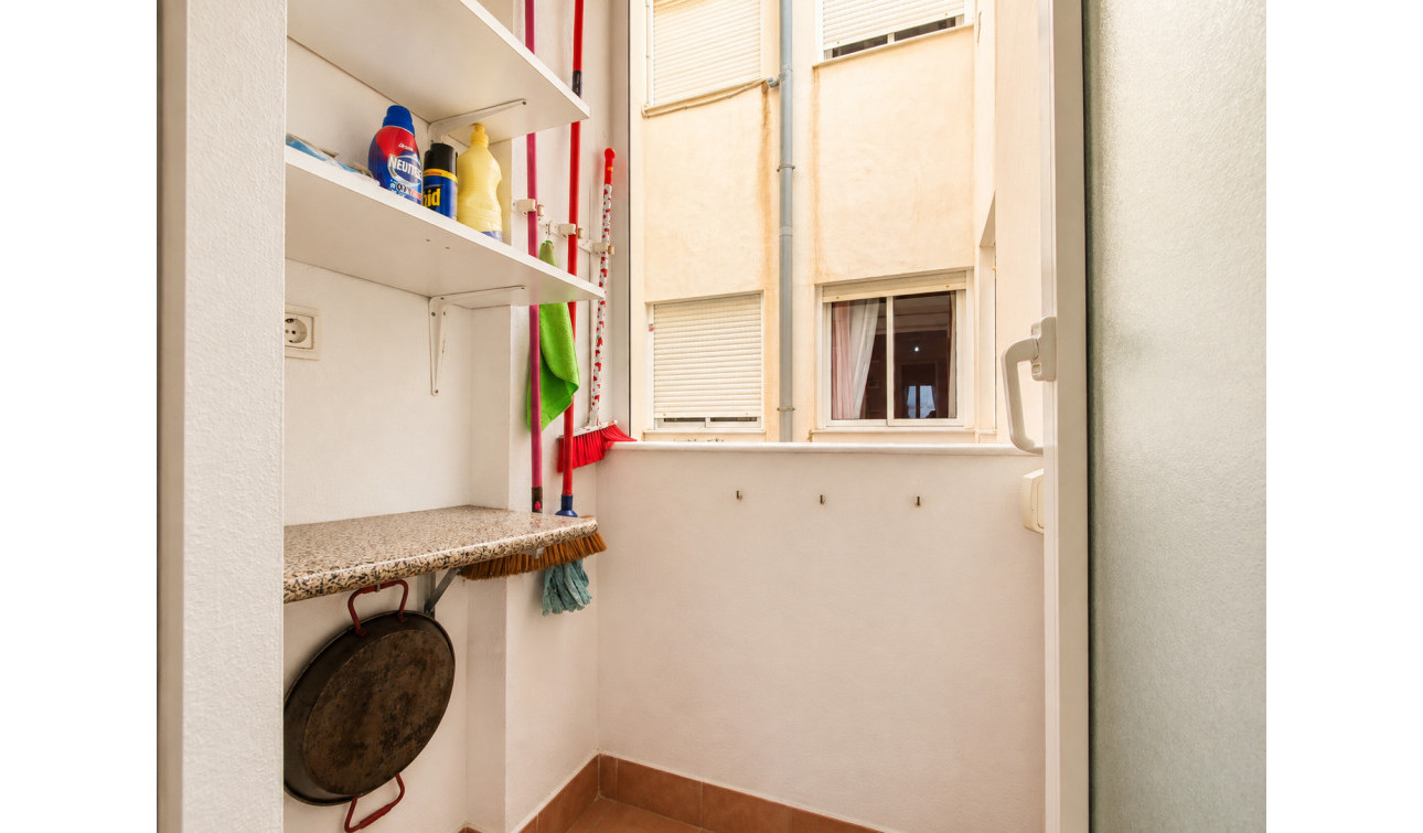 Herverkoop - Appartement / Flat - Torrevieja - Playa del Cura