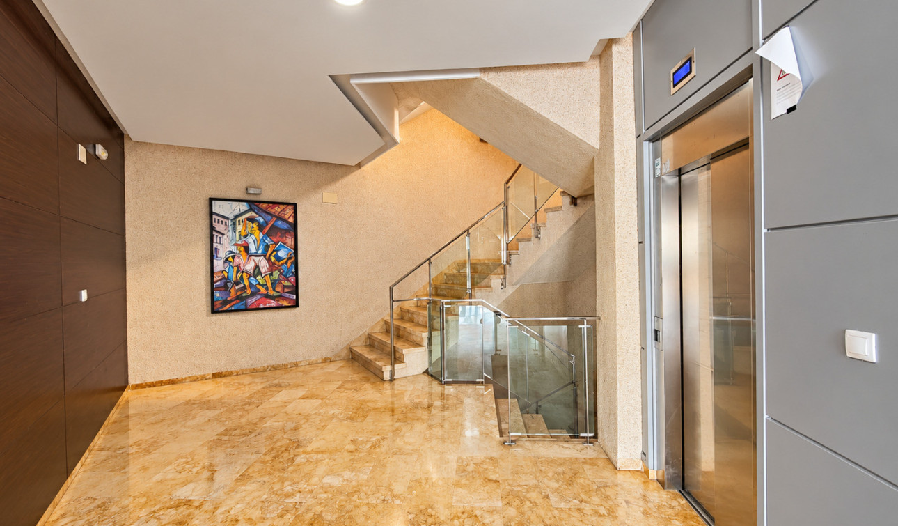 Herverkoop - Appartement / Flat - Torrevieja - Playa del Cura