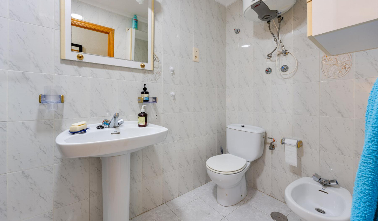 Herverkoop - Appartement / Flat - Torrevieja - Playa del Cura
