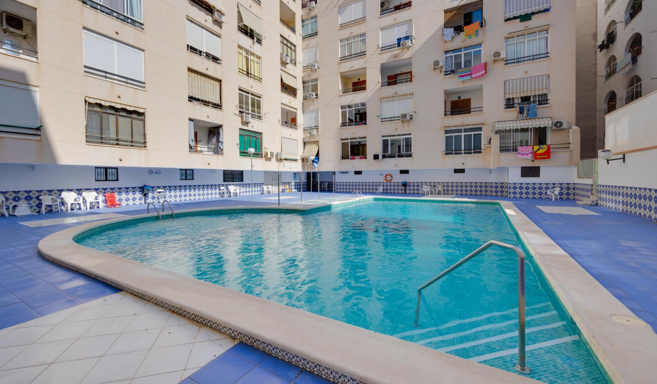 Herverkoop - Appartement / Flat - Torrevieja - Playa del Cura