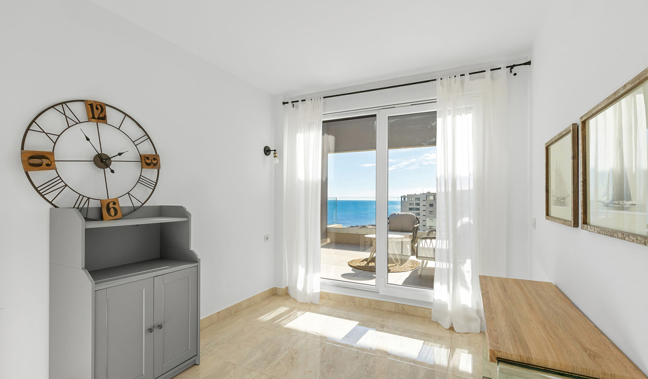 Herverkoop - Appartement / Flat - Torrevieja - Punta Prima