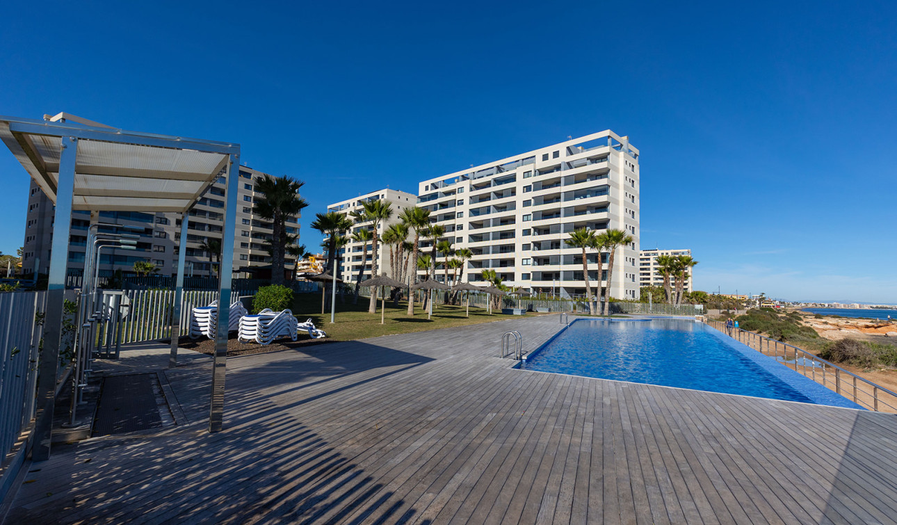 Herverkoop - Appartement / Flat - Torrevieja - Punta Prima