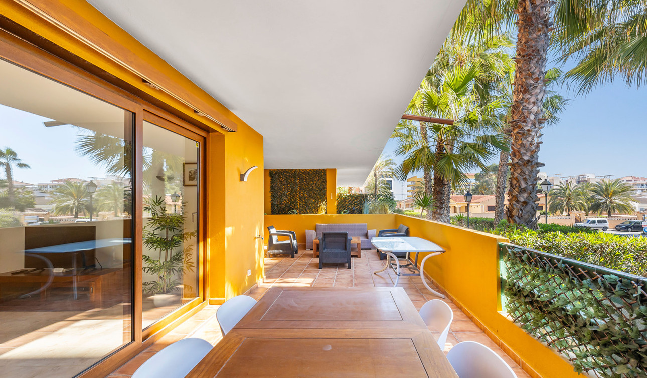Herverkoop - Appartement / Flat - Torrevieja - Punta Prima