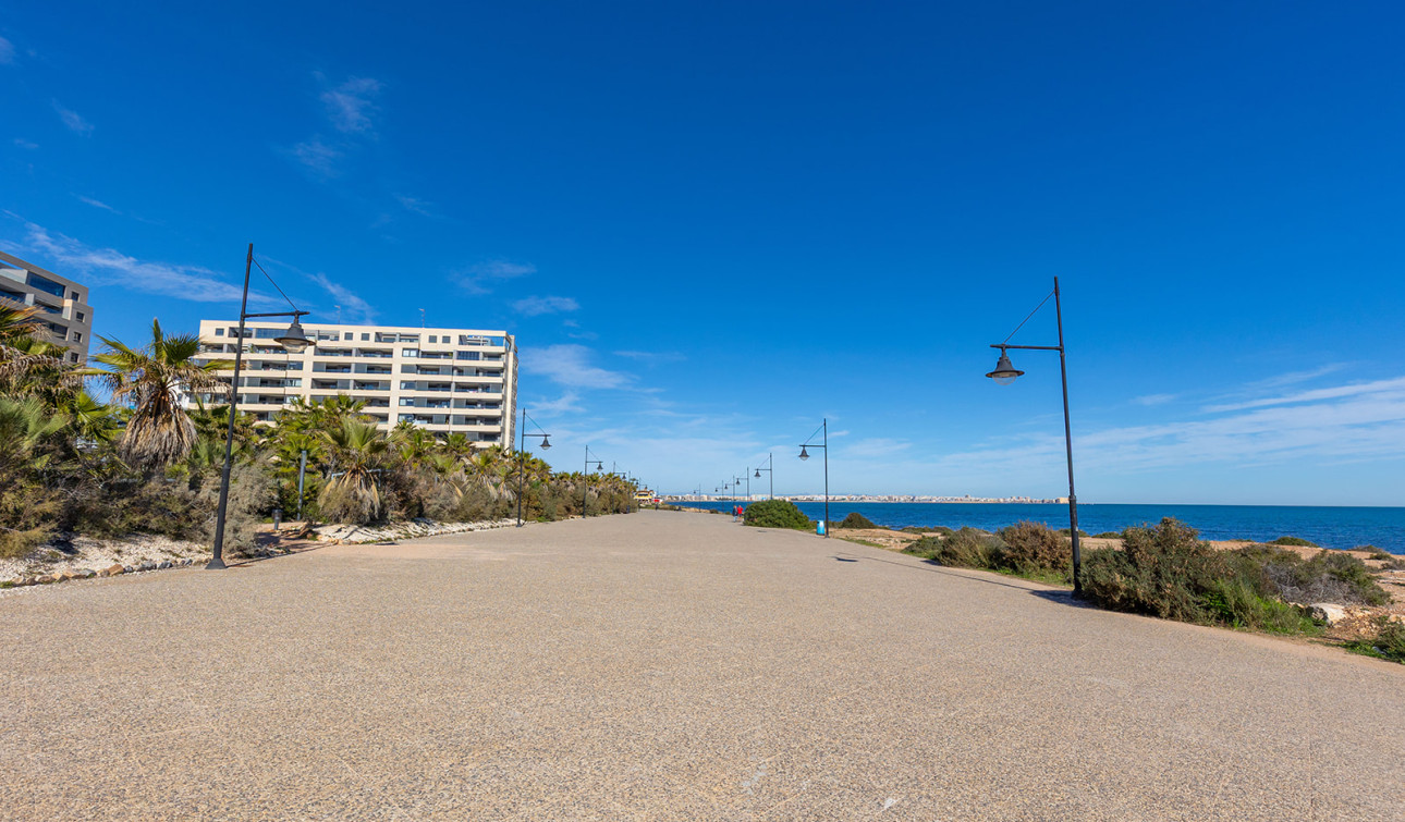 Herverkoop - Appartement / Flat - Torrevieja - Punta Prima