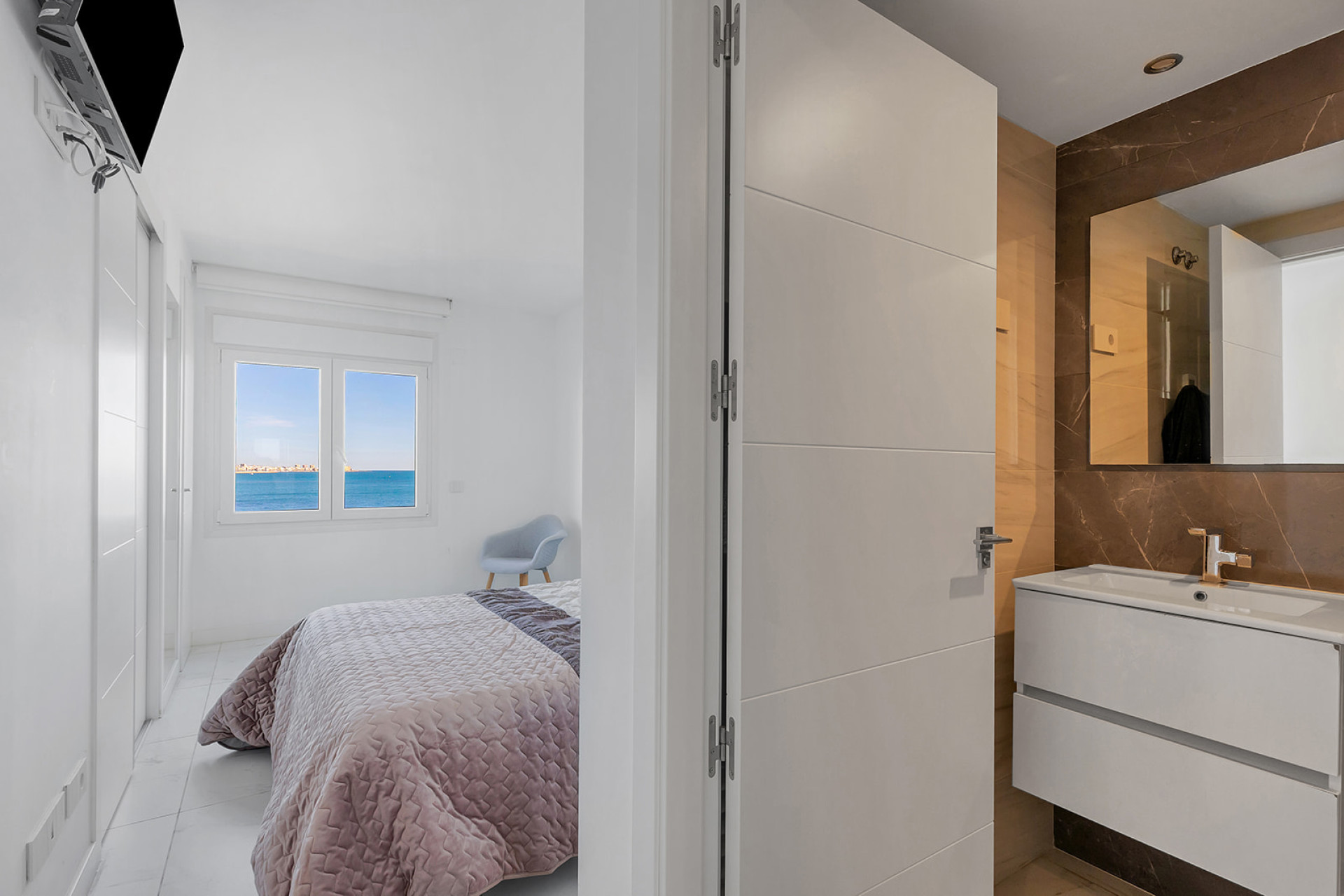 Herverkoop - Appartement / Flat - Torrevieja - Punta Prima