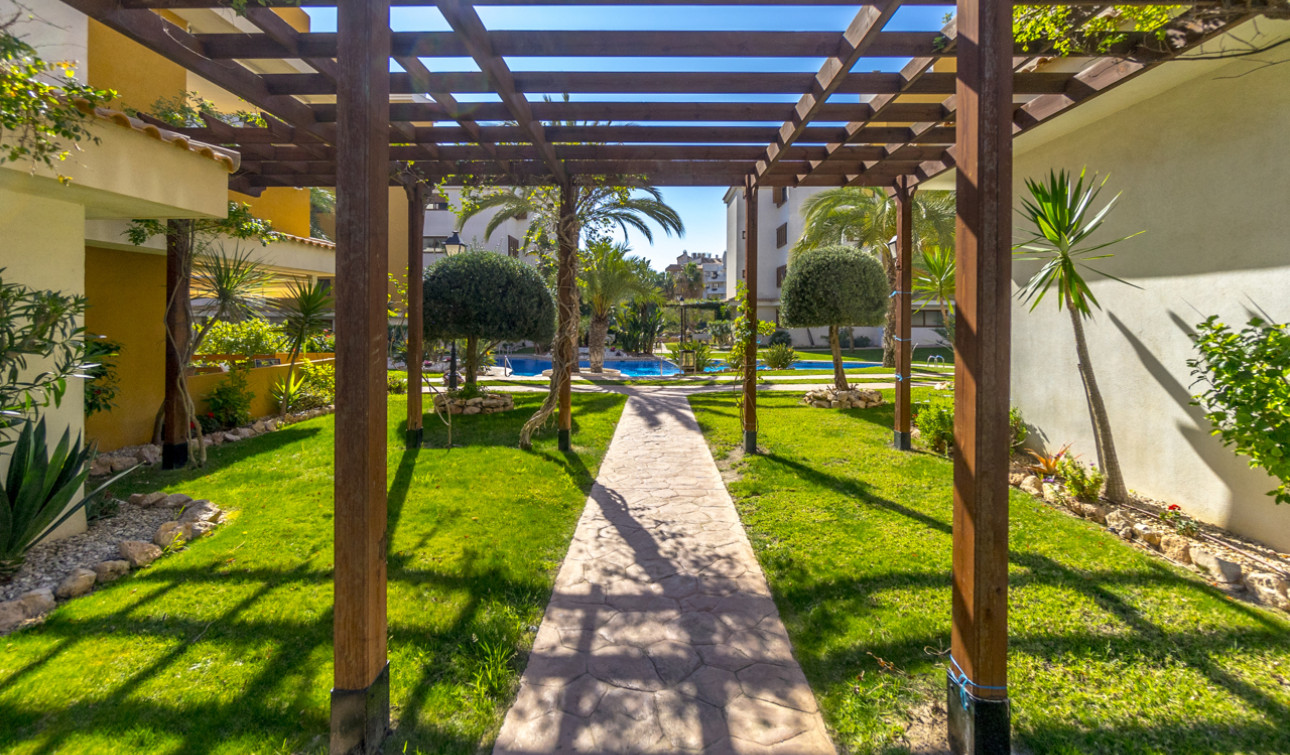 Herverkoop - Appartement / Flat - Torrevieja - Punta Prima
