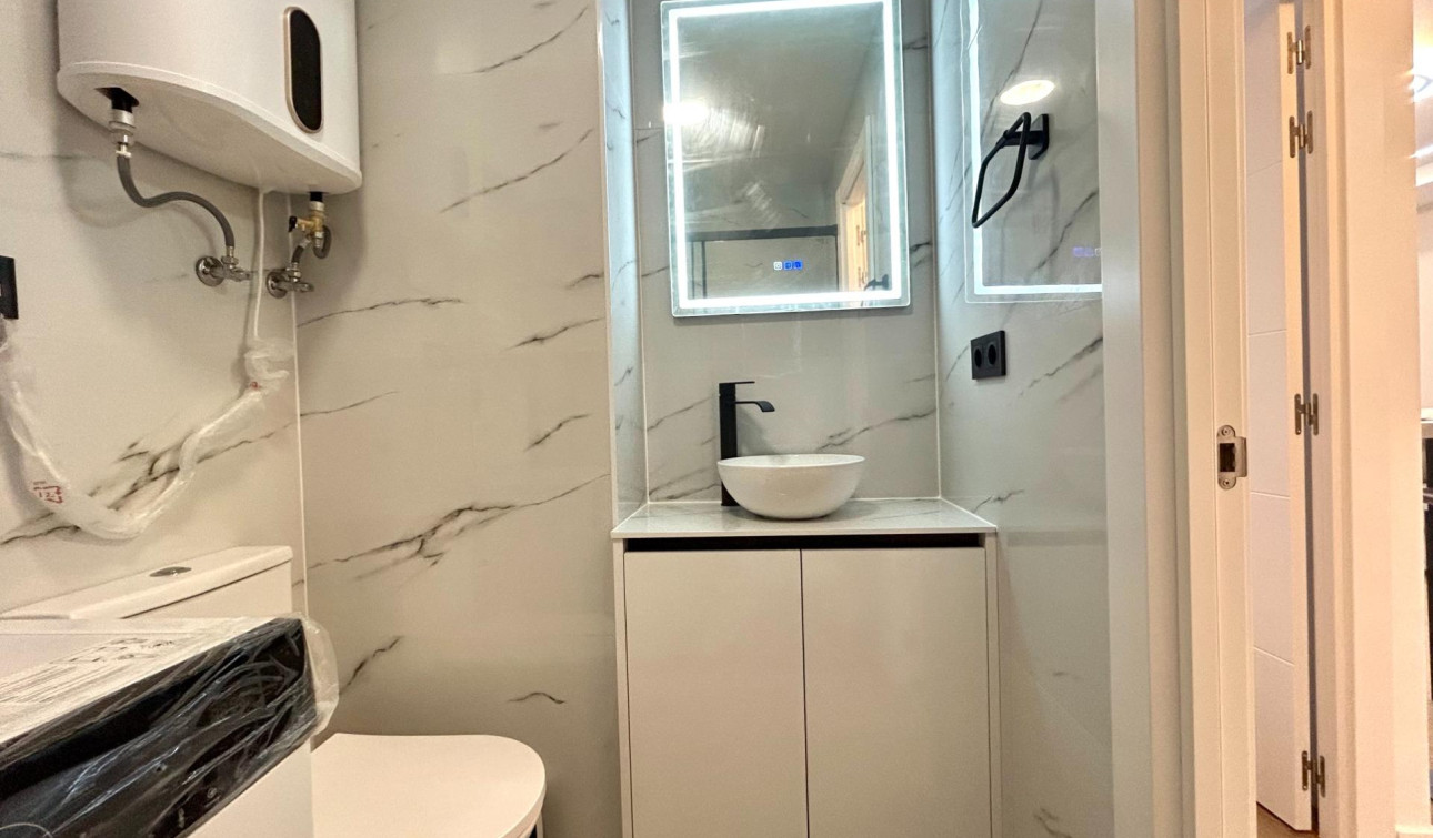 Herverkoop - Appartement / Flat - Torrevieja - Punta prima