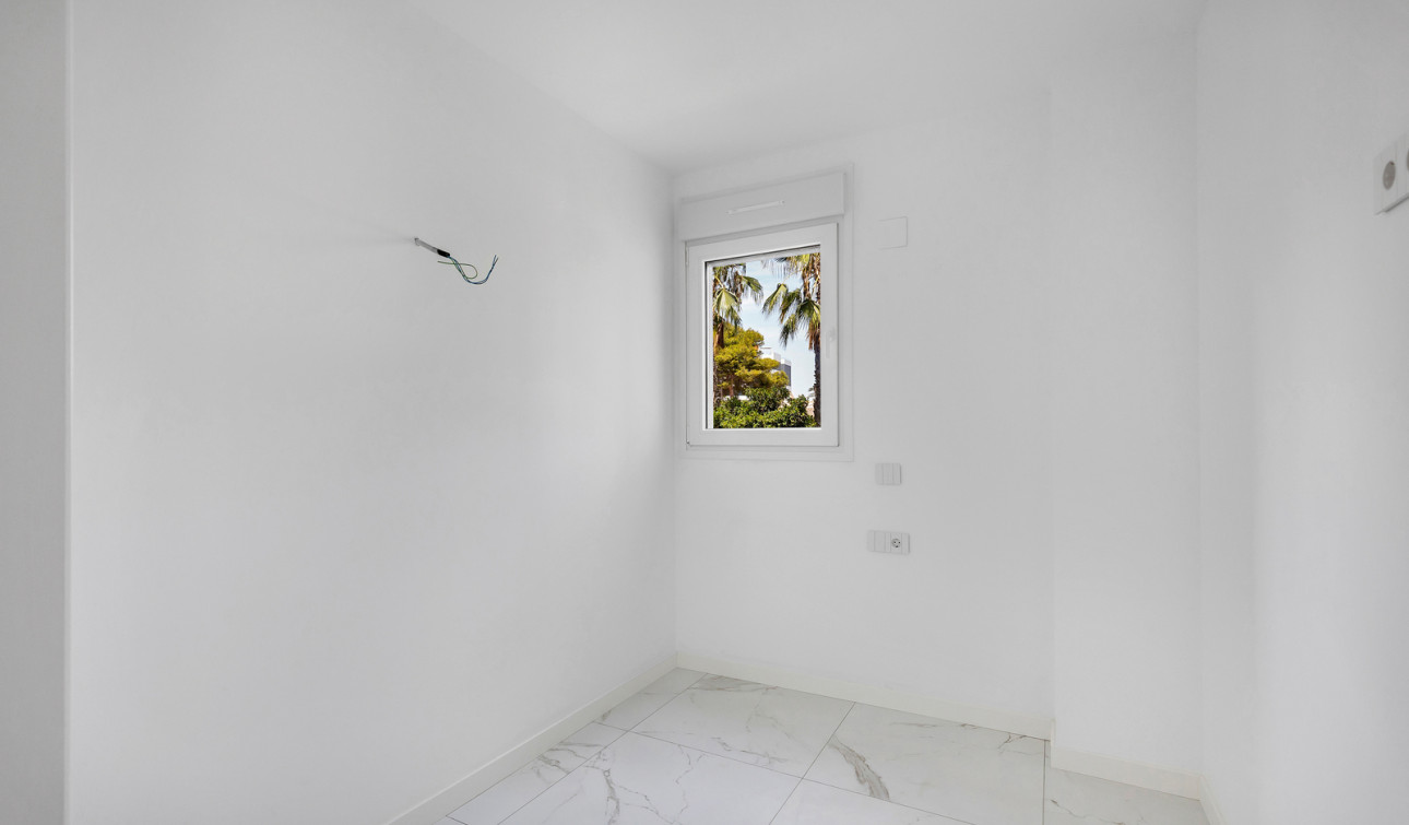 Herverkoop - Appartement / Flat - Torrevieja - Punta Prima