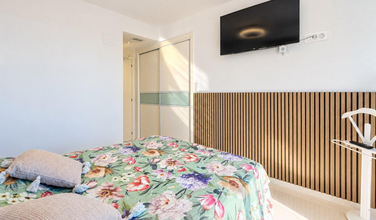 Herverkoop - Appartement / Flat - Torrevieja - Punta Prima