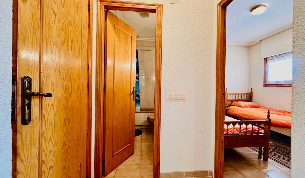 Herverkoop - Appartement / Flat - Torrevieja - Punta Prima