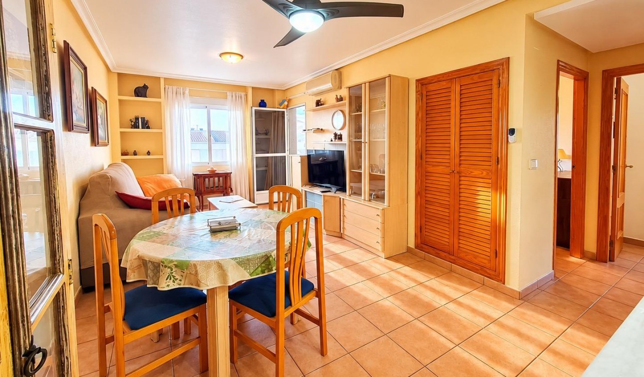 Herverkoop - Appartement / Flat - Torrevieja - Torreblanca