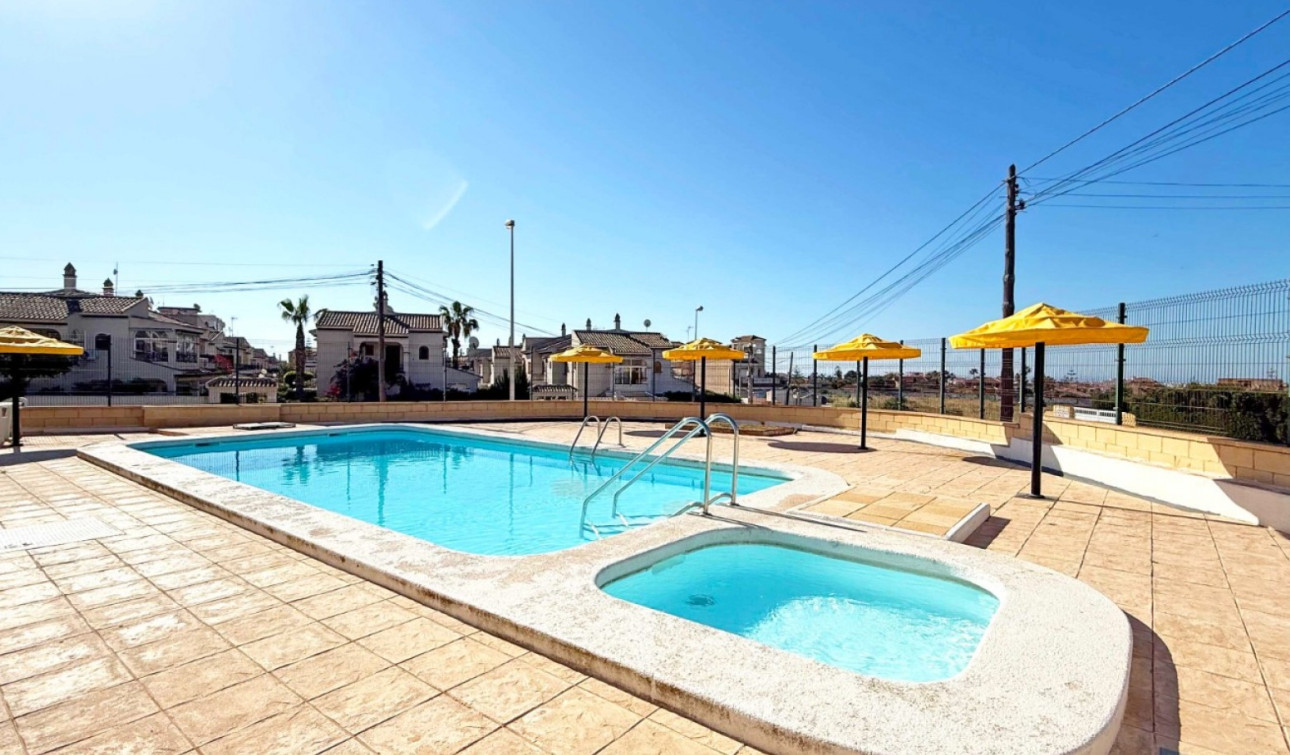 Herverkoop - Appartement / Flat - Torrevieja - Torrelamata - La Mata
