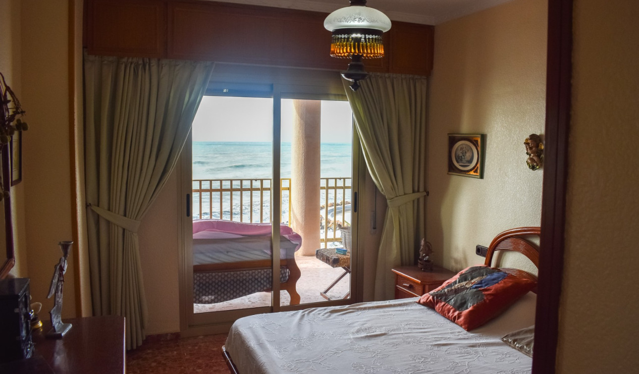 Herverkoop - Appartement / Flat - Torrevieja - Torrevieja Centro