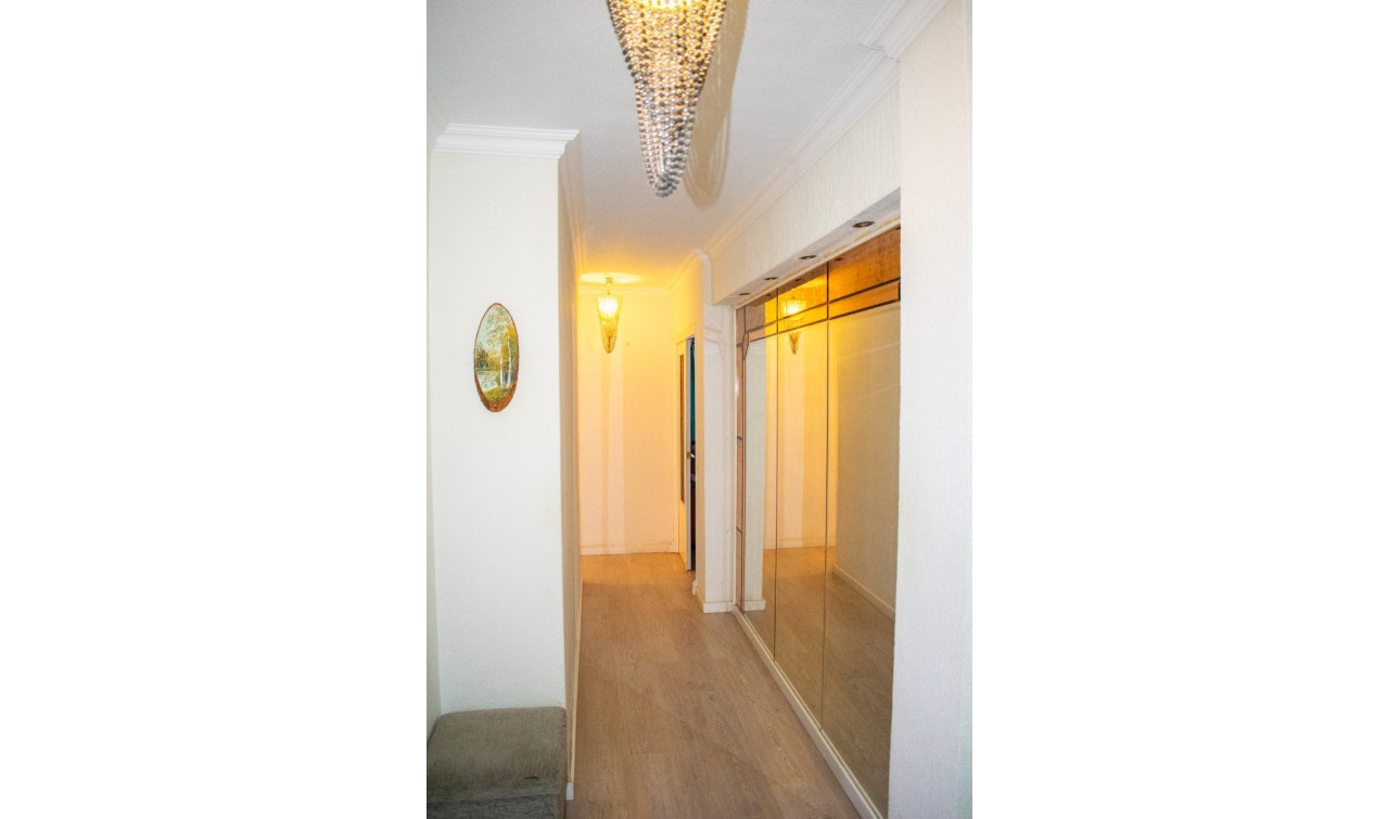 Herverkoop - Appartement / Flat - Torrevieja - Torrevieja Centro