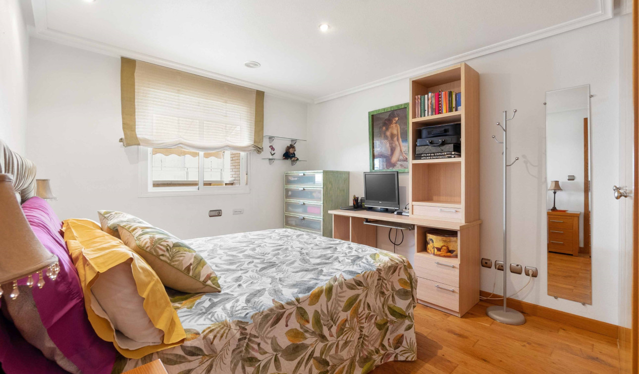 Herverkoop - Appartement / Flat - Torrevieja - Torrevieja Centro
