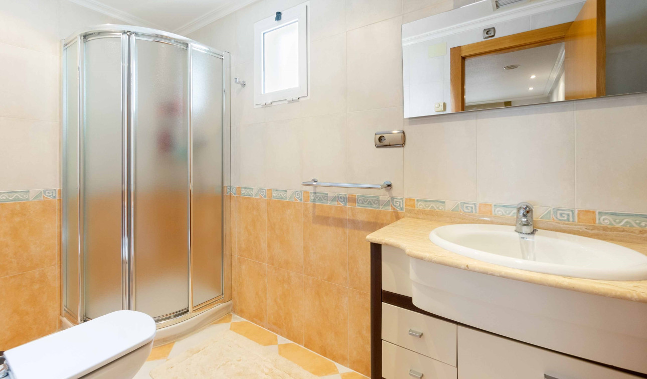 Herverkoop - Appartement / Flat - Torrevieja - Torrevieja Centro