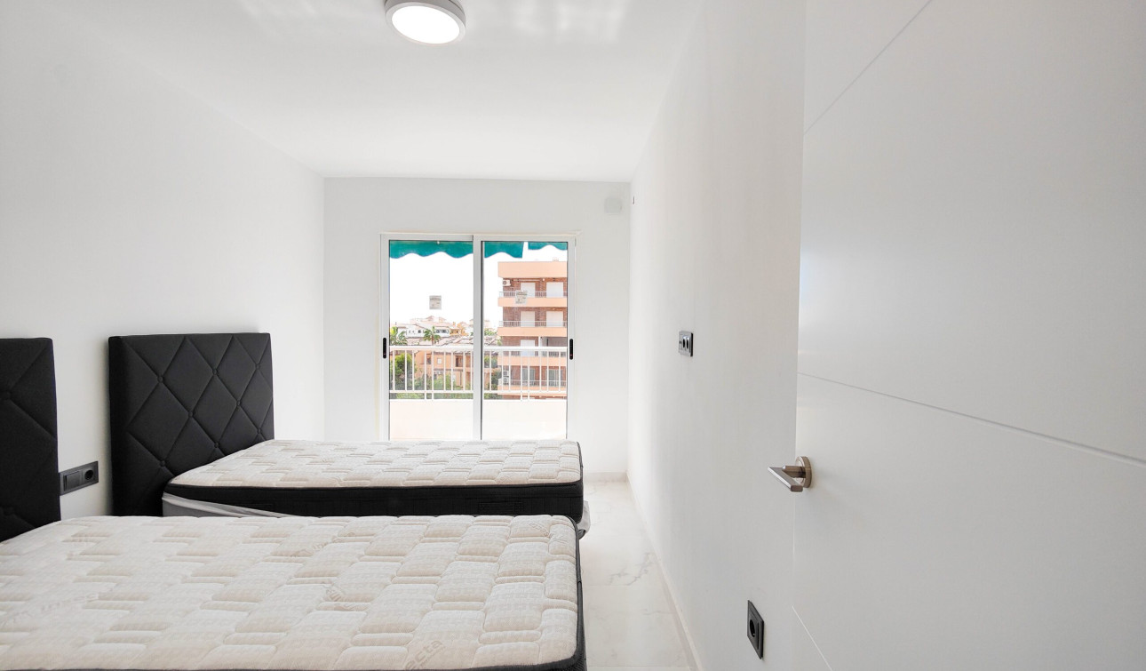 Herverkoop - Appartement / Flat - Torrevieja - torrevieja