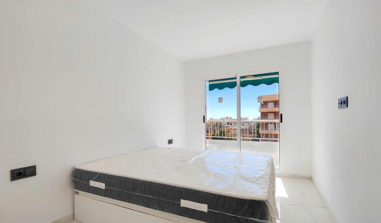 Herverkoop - Appartement / Flat - Torrevieja - torrevieja