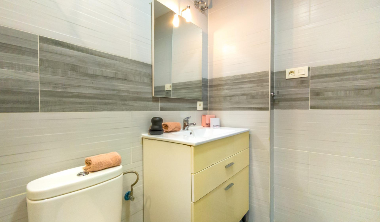 Herverkoop - Appartement / Flat - Torrevieja - torrevieja