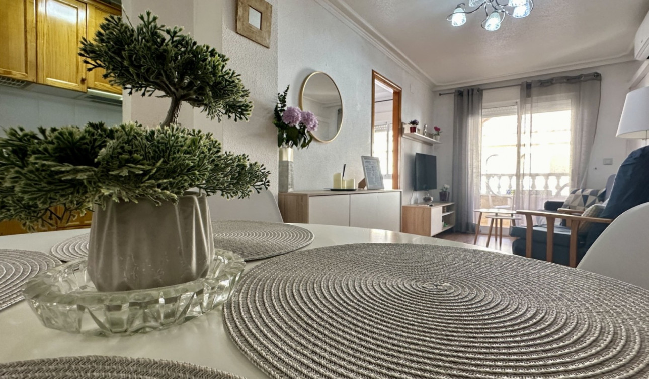 Herverkoop - Appartement / Flat - Torrevieja