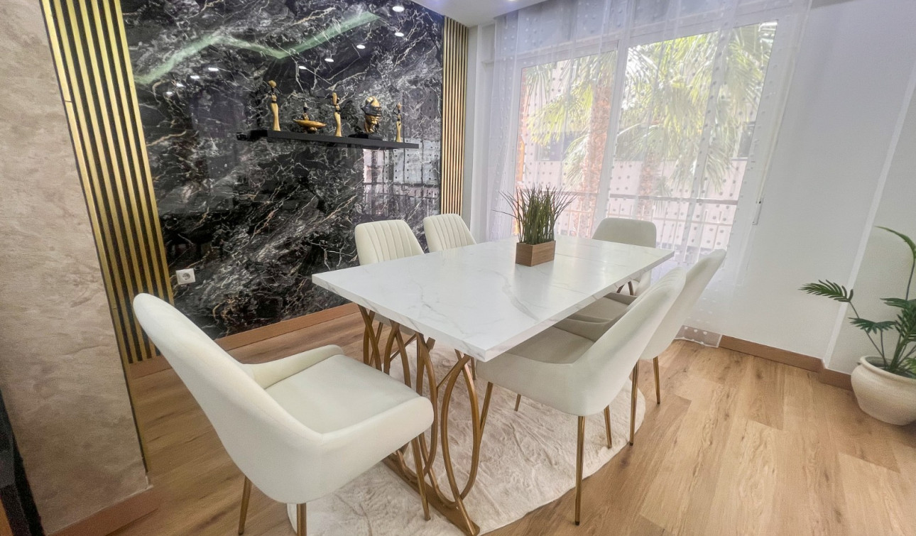 Herverkoop - Appartement / Flat - Torrevieja