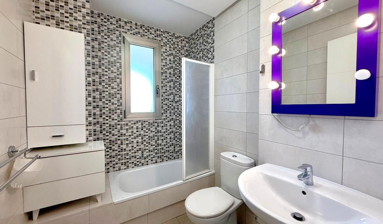 Herverkoop - Appartement / Flat - Villamartín - Los Dolses