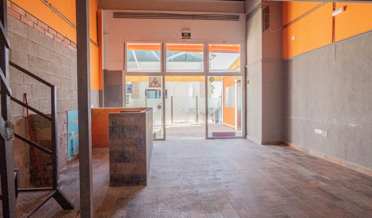 Herverkoop - Commerciële eenheid - Algorfa - La Finca Golf - Algorfa