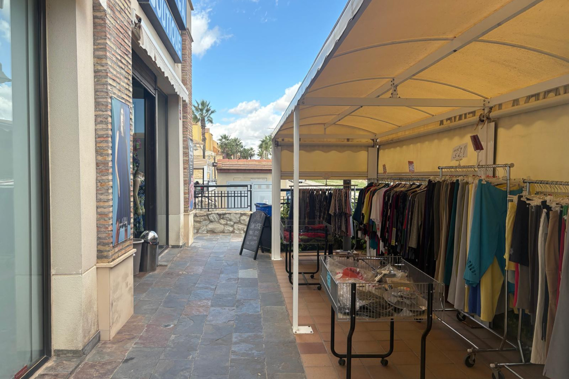 Herverkoop - Commerciële eenheid - Algorfa - La Finca Golf