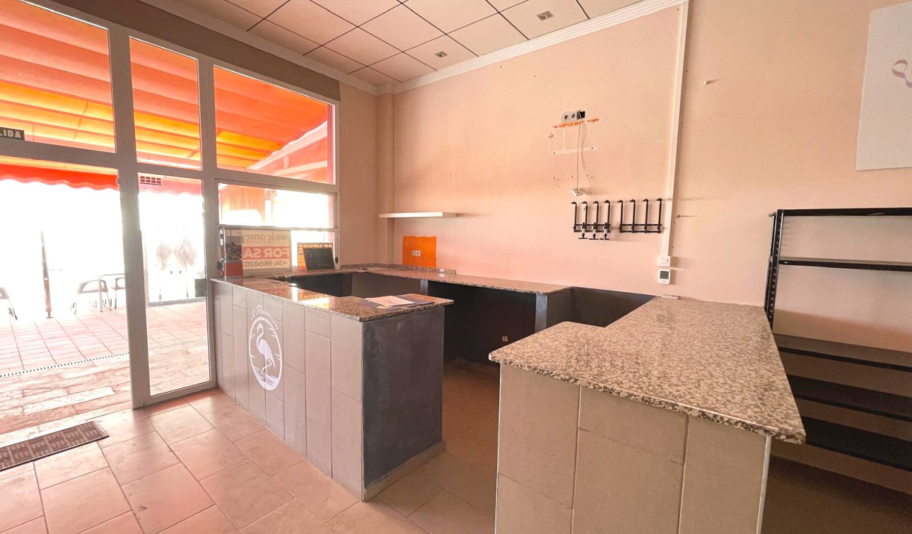 Herverkoop - Commerciële eenheid - Algorfa - La Finca Golf