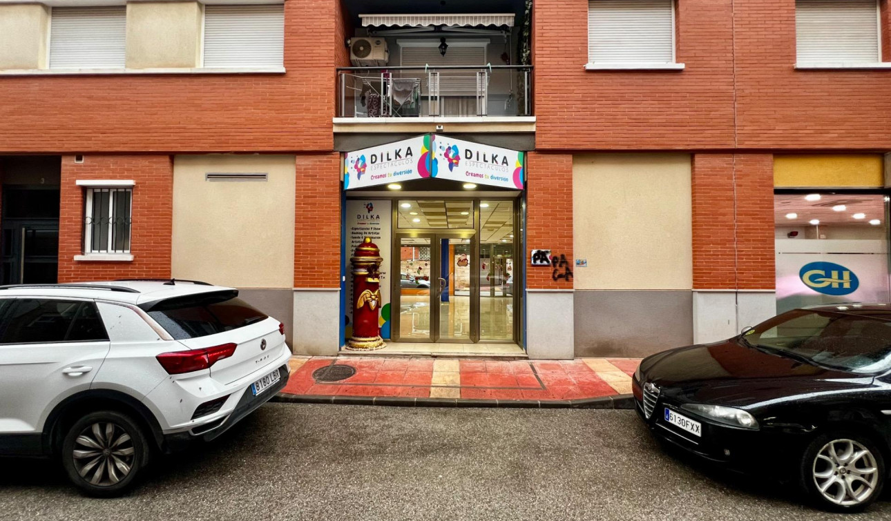 Herverkoop - Commerciële eenheid - Beniel