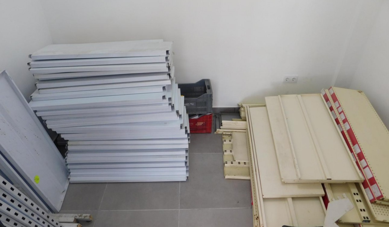 Herverkoop - Commerciële eenheid - Ciudad Quesada - Lo Crispin