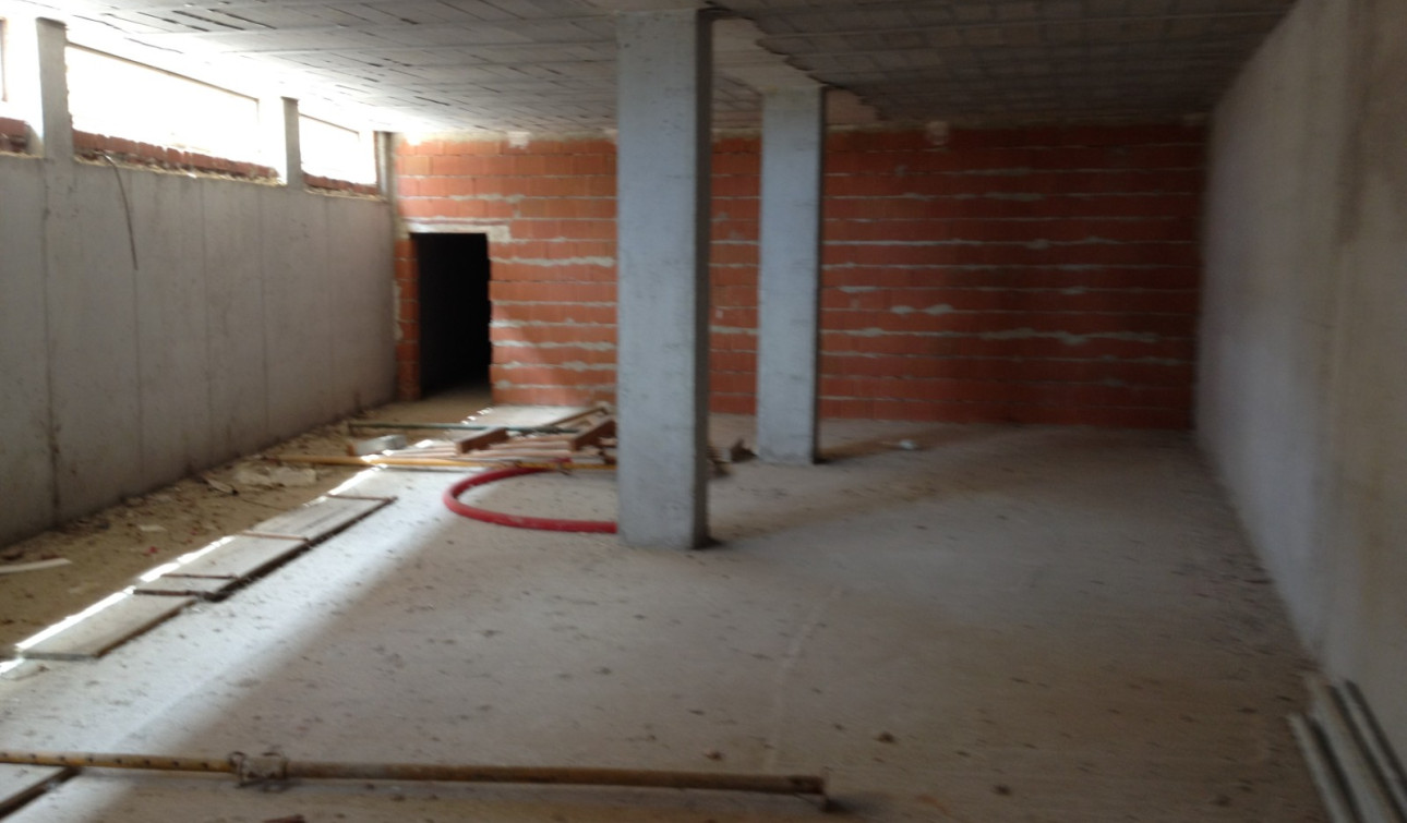 Herverkoop - Commerciële eenheid - Los Montesinos