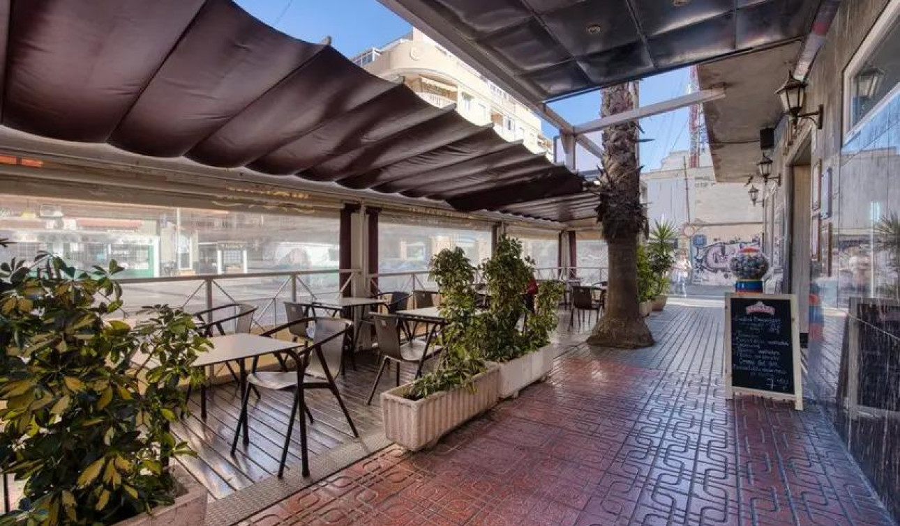 Herverkoop - Commerciële eenheid - Torrevieja - Centro