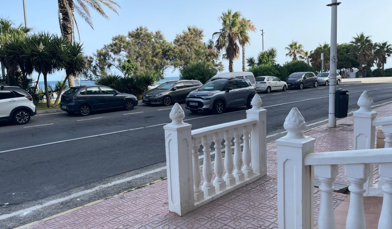 Herverkoop - Commerciële eenheid - Torrevieja - Comunidad Valenciana