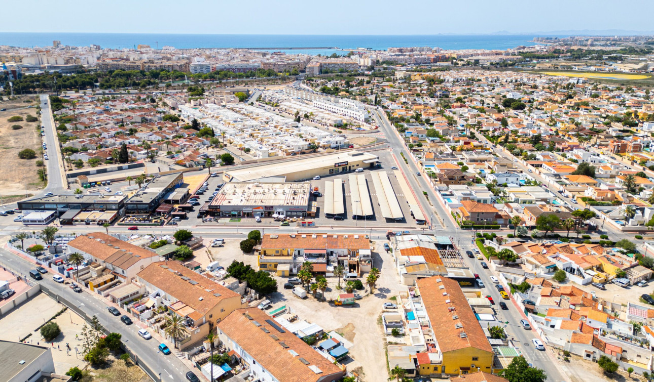 Herverkoop - Commerciële eenheid - Torrevieja - La Siesta - El Salado - Torreta