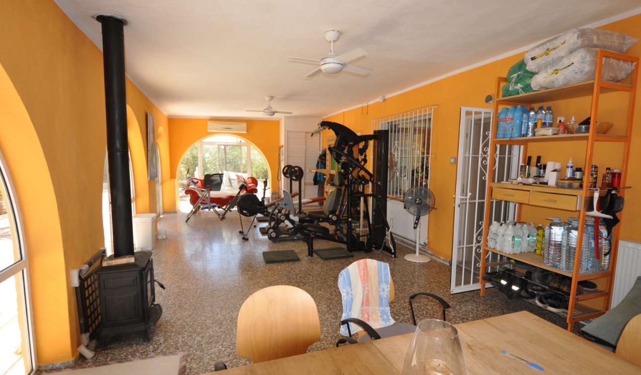 Herverkoop - Finca / Landgoed - Crevillente