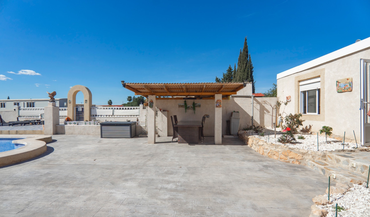 Herverkoop - Finca / Landgoed - Los Montesinos