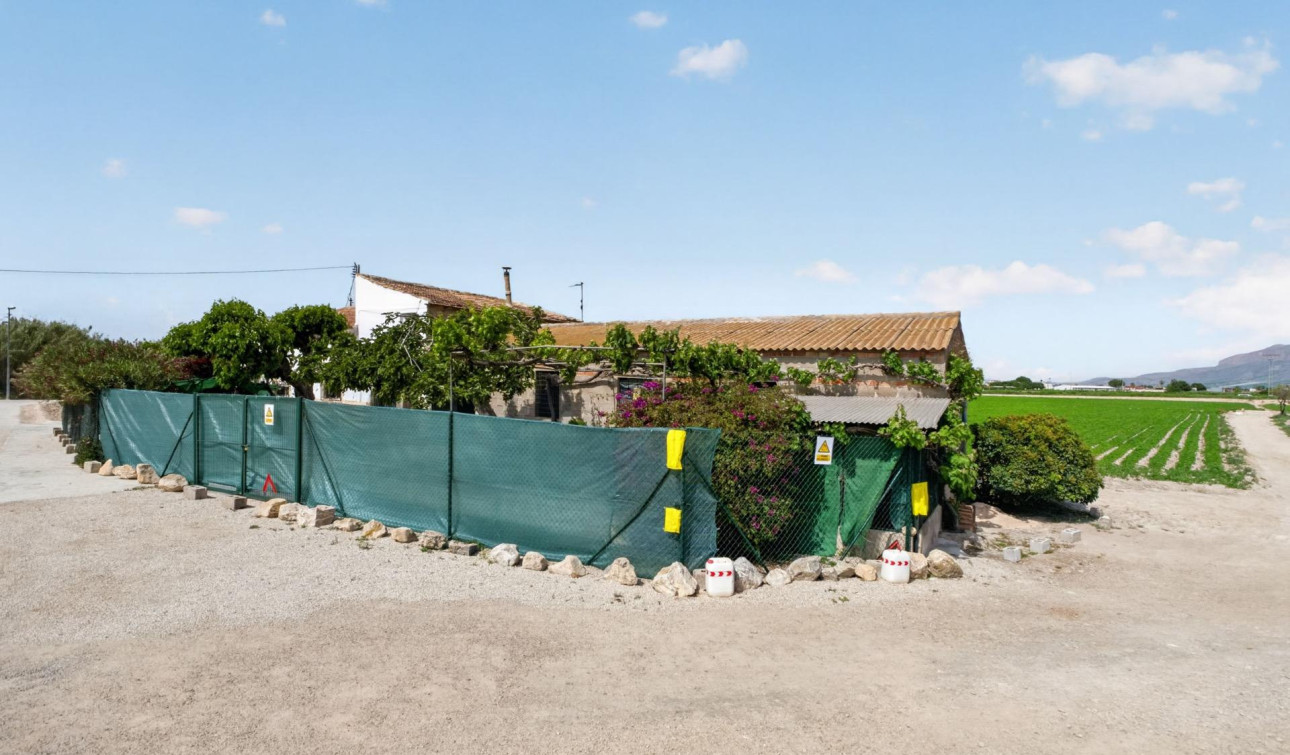 Herverkoop - Finca / Landgoed - Orihuela - Desamparados-Hurchillo-Torremendo